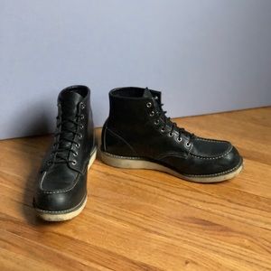 Red Wing 8130 Heritage Work 6” Moc Toe Boot